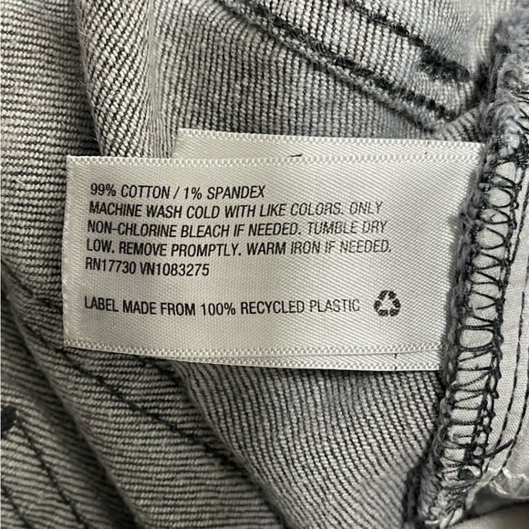 Universal Thread Vintage Straight Button Fly Hight Waist Jeans Women’s Size 12 - Picture 7 of 8